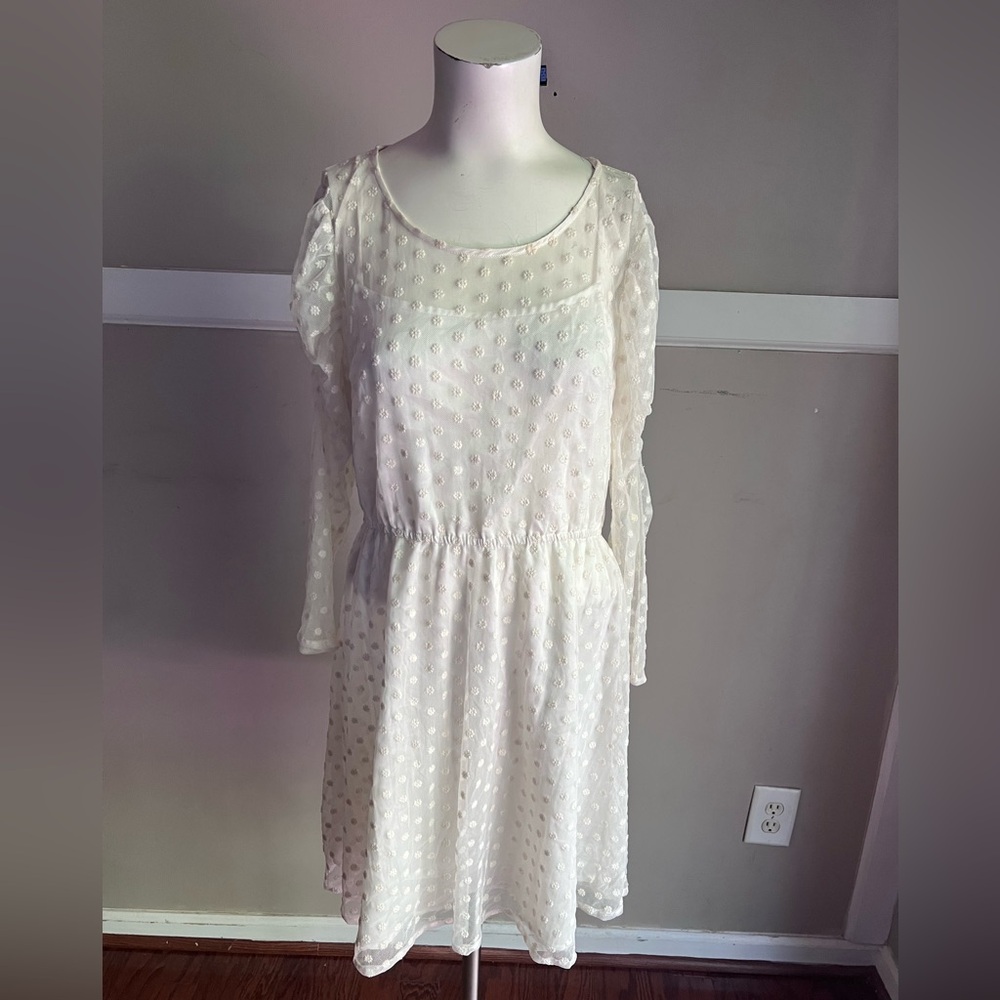 Ark & Co White Swiss Dot Long Sleeve Dress